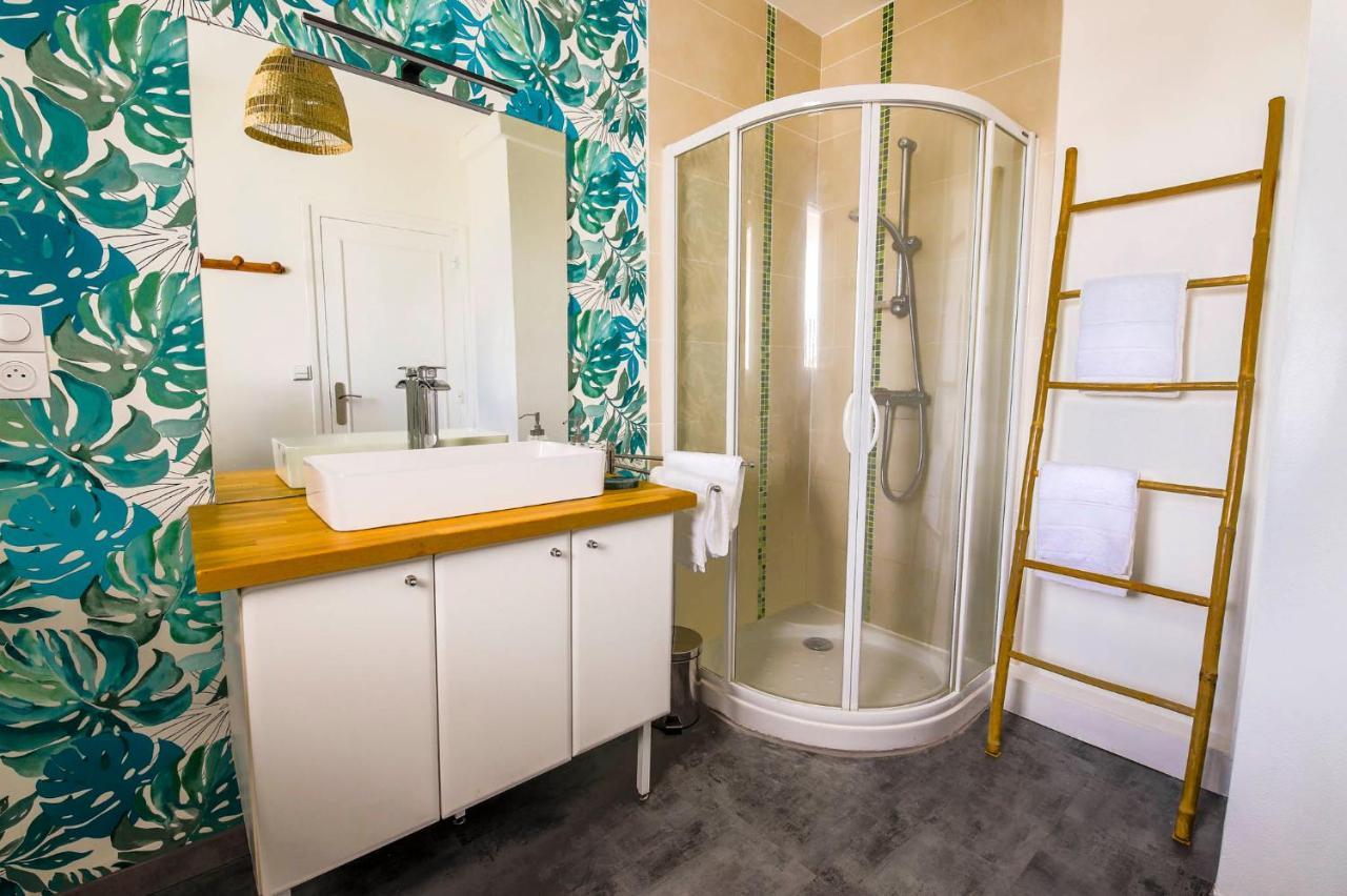 Appartement Rousseau - Centre Ville 5 Minutes Gare Тур Екстер'єр фото