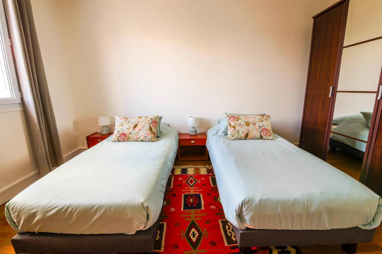 Appartement Rousseau - Centre Ville 5 Minutes Gare Тур Екстер'єр фото